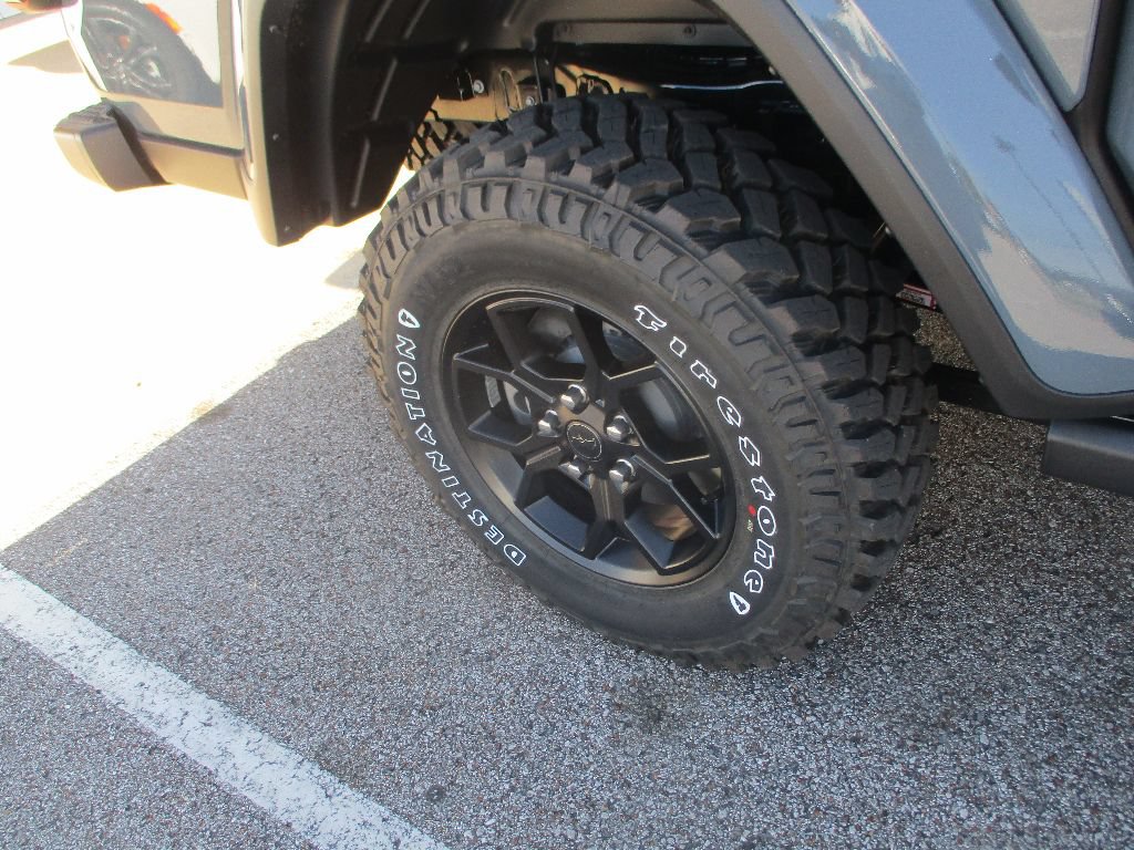 New 2025 Jeep Gladiator Sport AWD/4WD image 17