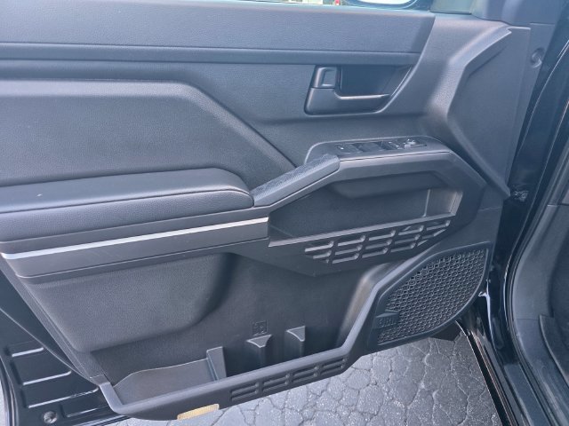 Used 2024 Toyota Tacoma SR5 AWD/4WD image 10