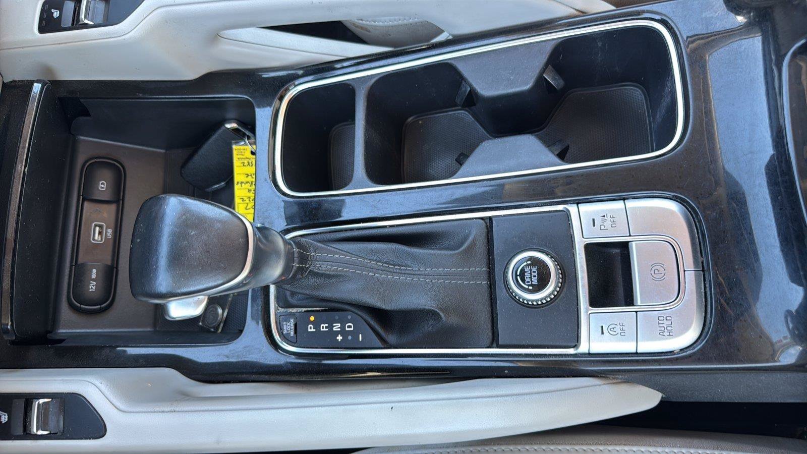 Used 2022 Kia Telluride S FWD image 17