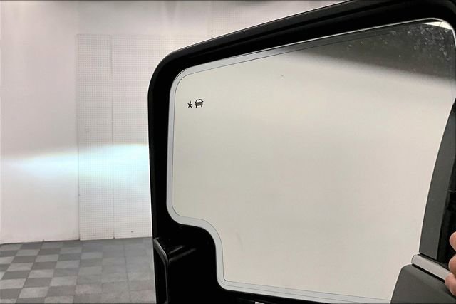 Used 2024 GMC Sierra 2500 SLT w/ SLT Premium Package image 31