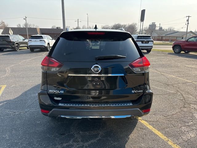 Used 2017 Nissan Rogue SV w/ SV Premium Package image 6