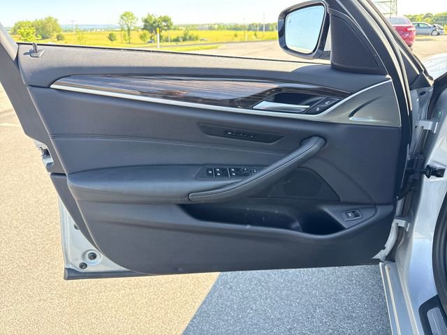 Used 2019 BMW 530i xDrive w/ Convenience Package AWD/4WD image 22
