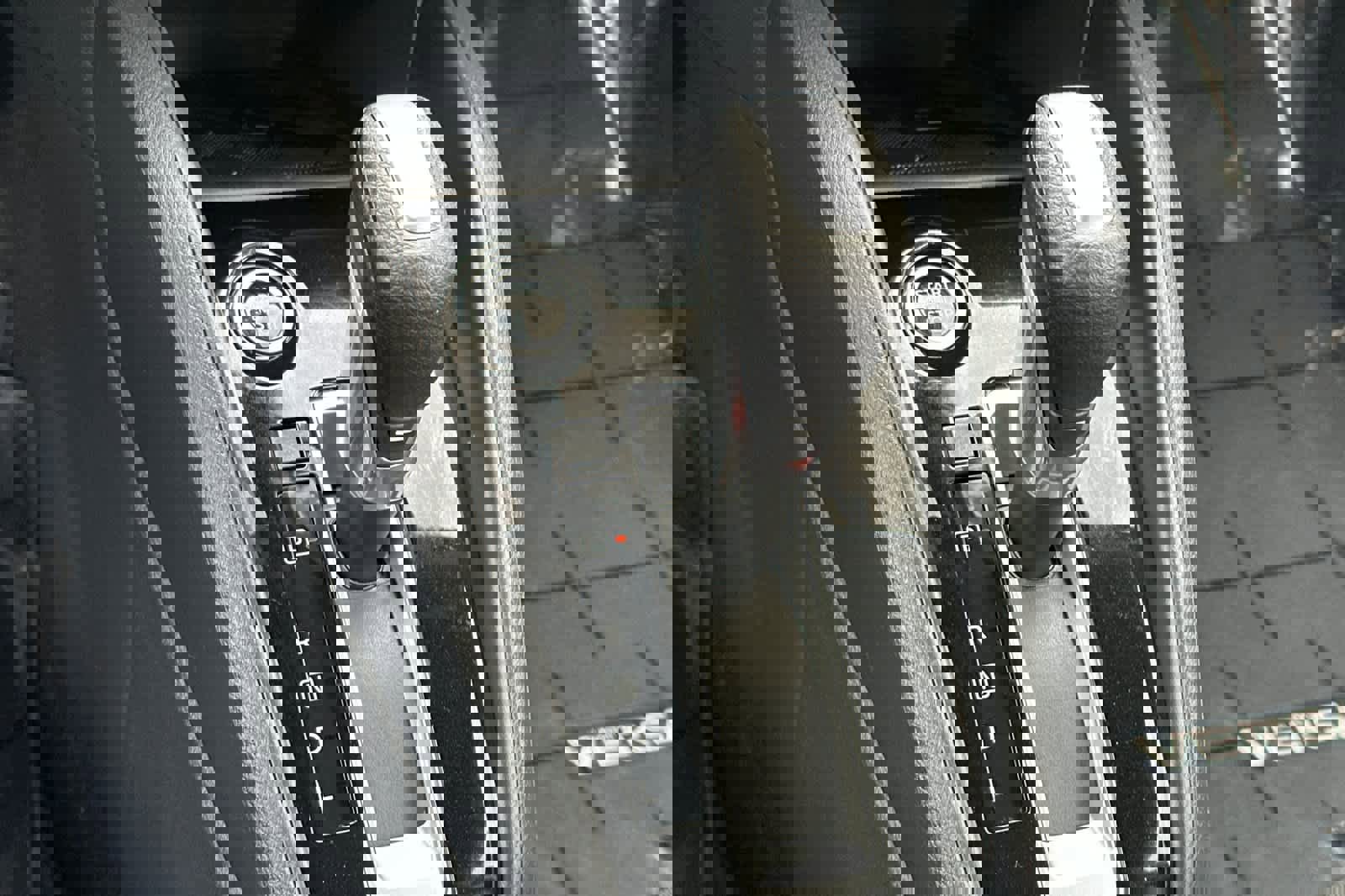 New 2025 Nissan Versa SR w/ Trunk Package image 20