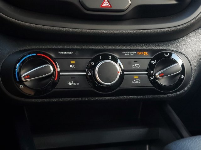 Used 2021 Kia Soul LX FWD image 29