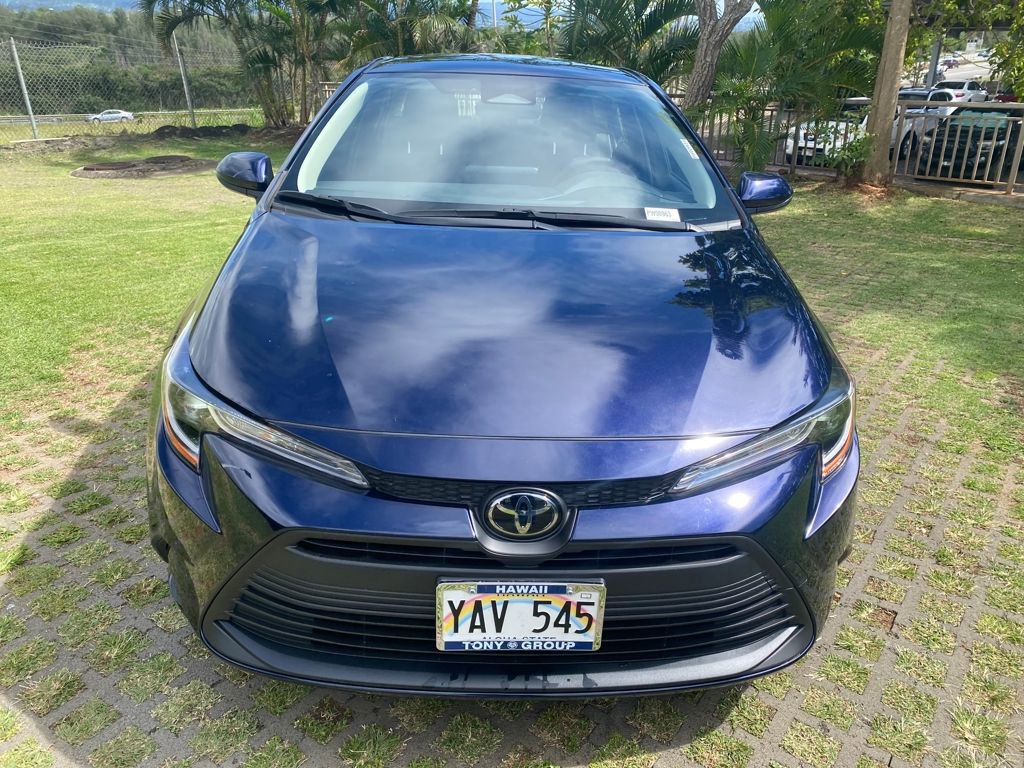 Used 2025 Toyota Corolla LE image 2