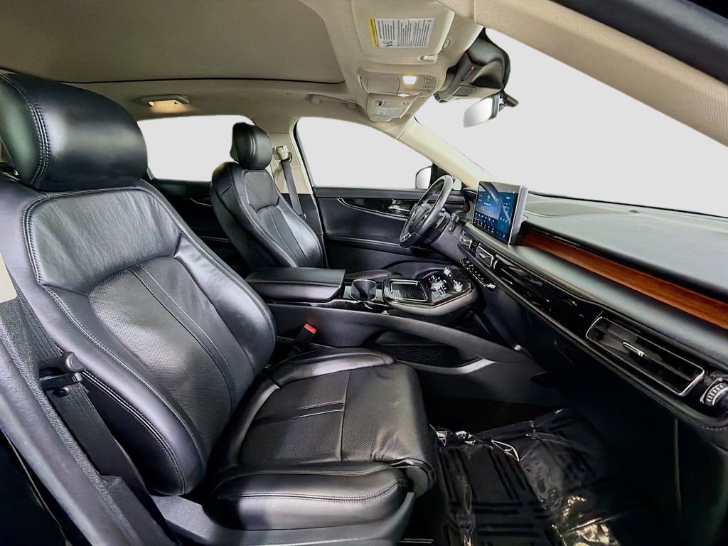 Used 2021 Lincoln Nautilus Reserve w/ Equipment Group 201A image 32