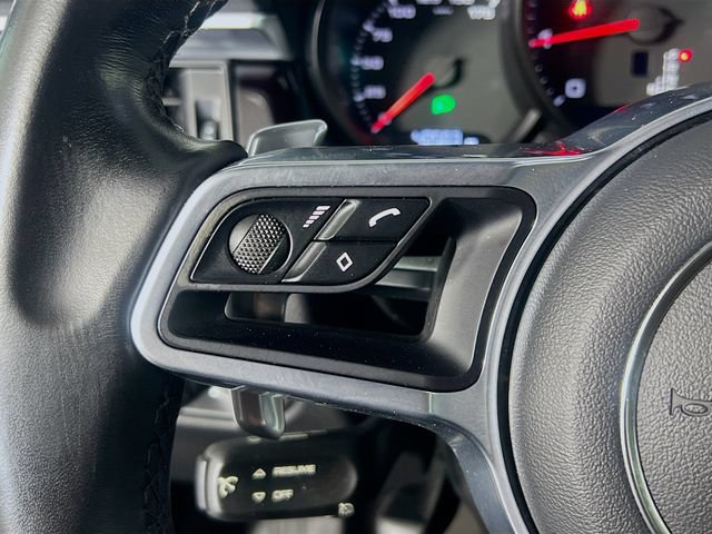 Used 2019 Porsche Macan AWD/4WD image 17