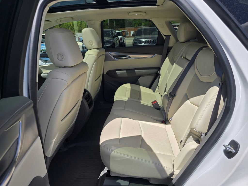 Used 2020 Cadillac XT5 Premium Luxury AWD/4WD image 11