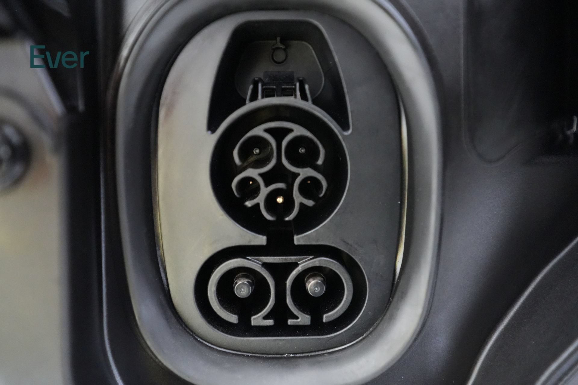 Used 2025 Volkswagen ID. Buzz Pro S RWD image 10