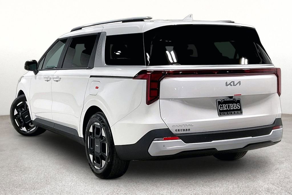 New 2026 Kia Carnival EX FWD image 4
