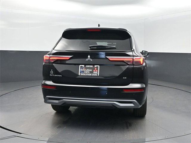 New 2025 Mitsubishi Outlander SE image 31