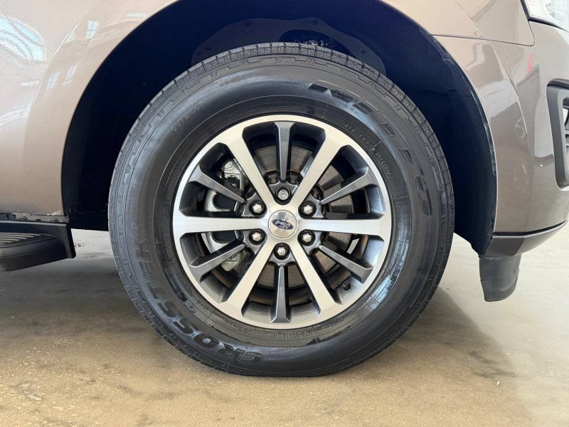 Used 2019 Ford Expedition XLT AWD/4WD image 10