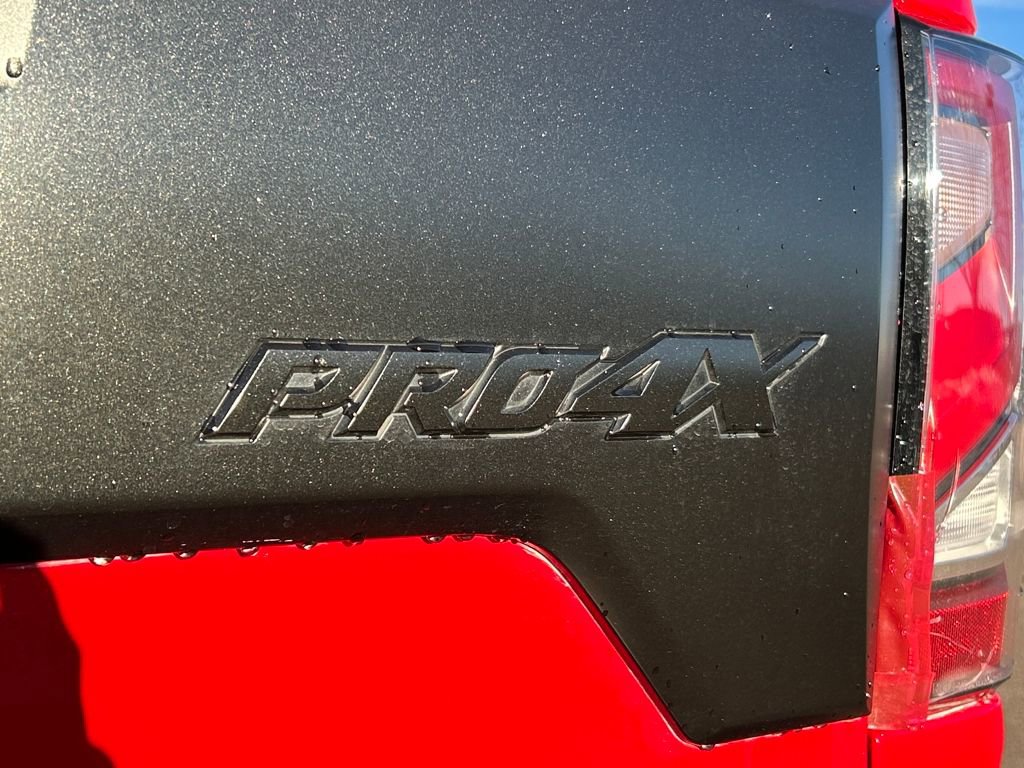Used 2020 Nissan Titan PRO-4X w/ Pro-4x Convenience Package image 24
