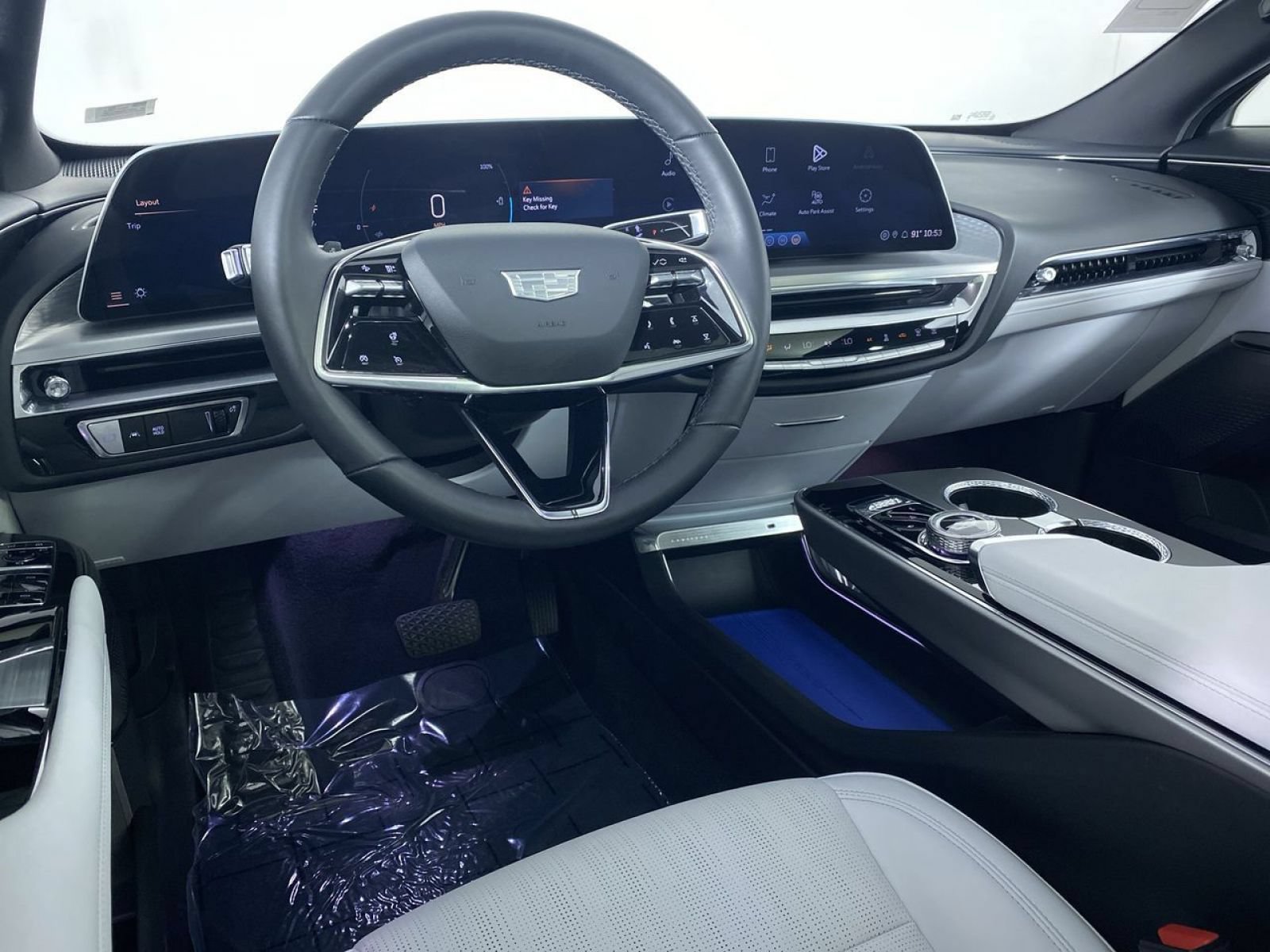 Certified 2024 Cadillac Lyriq Sport AWD/4WD image 2