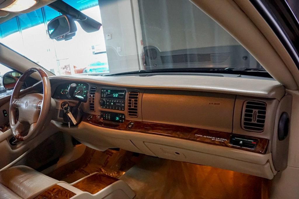 Used 2004 Buick Park Avenue Ultra w/ Ultra Luxury Package FWD image 31