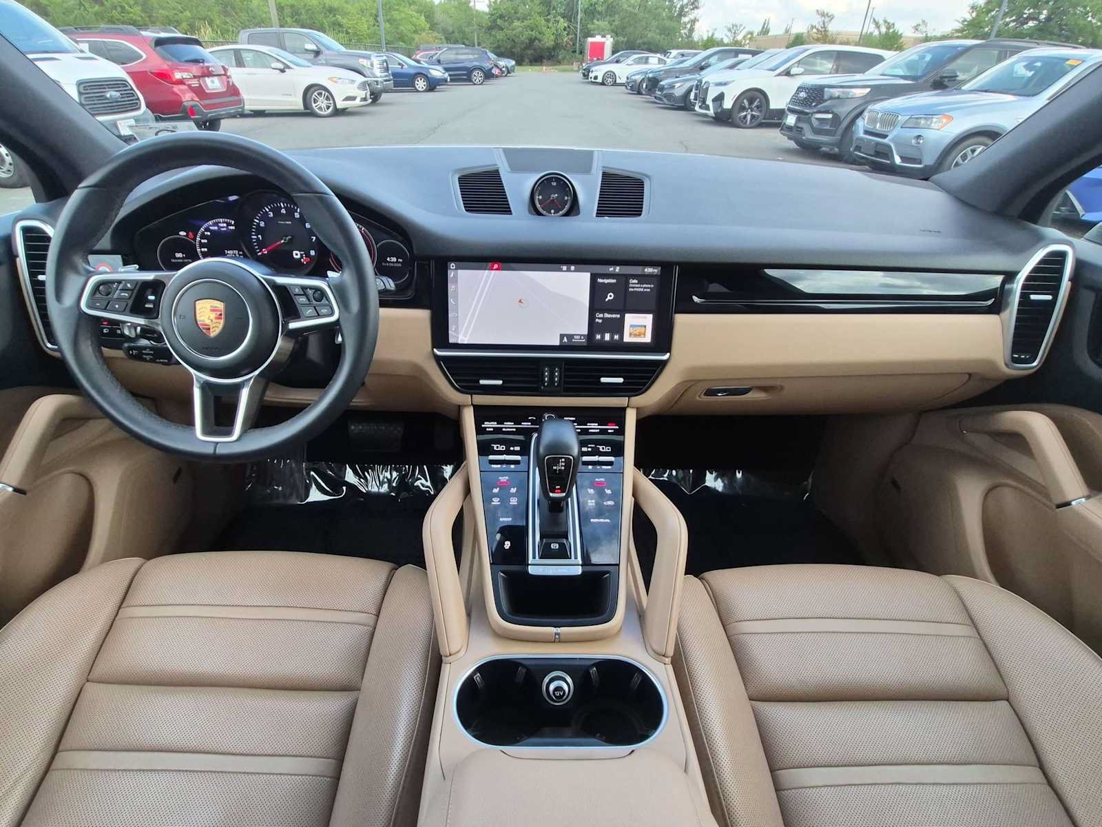 Used 2019 Porsche Cayenne AWD/4WD image 16