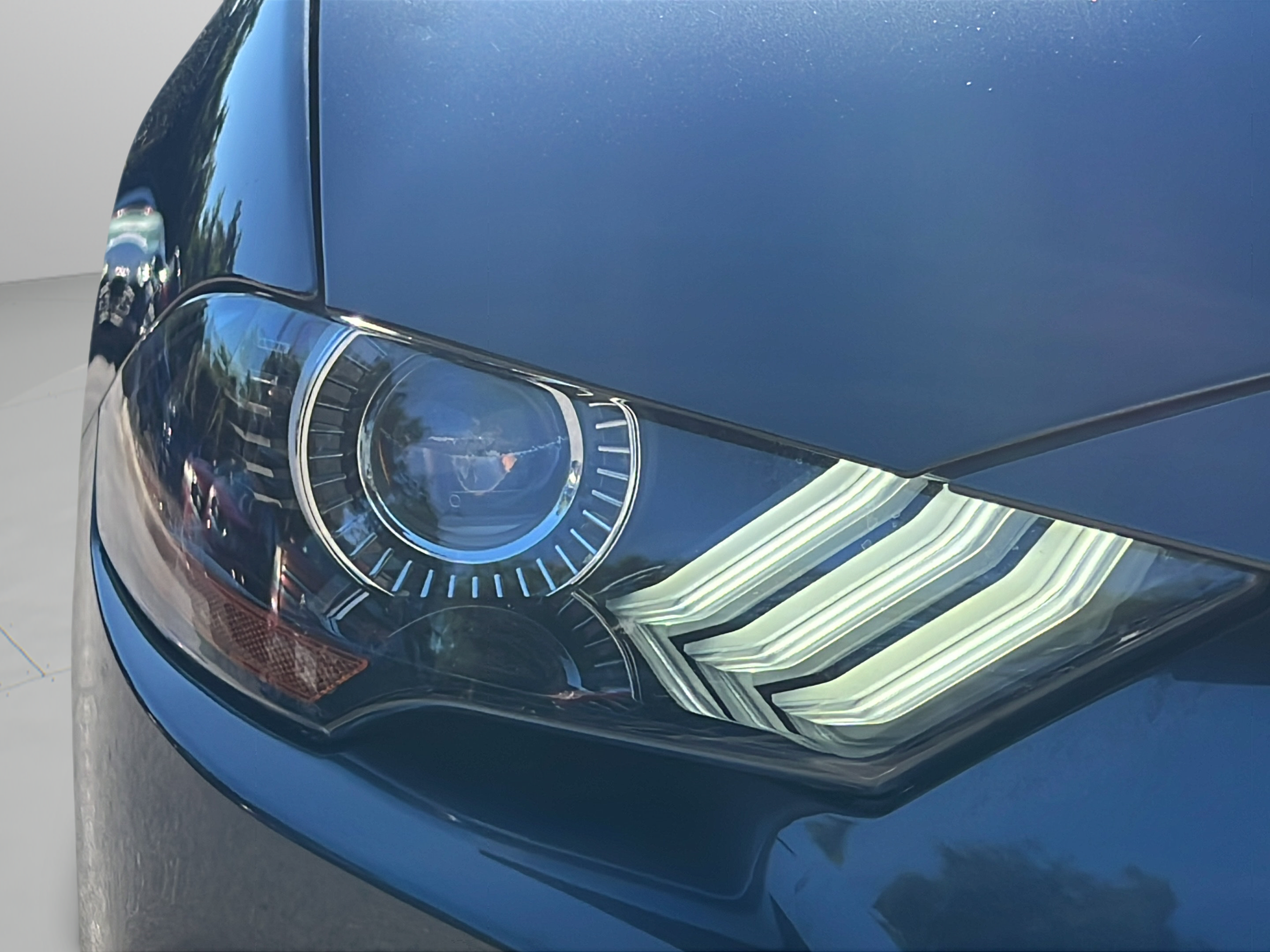 Used 2018 Ford Mustang GT RWD image 9