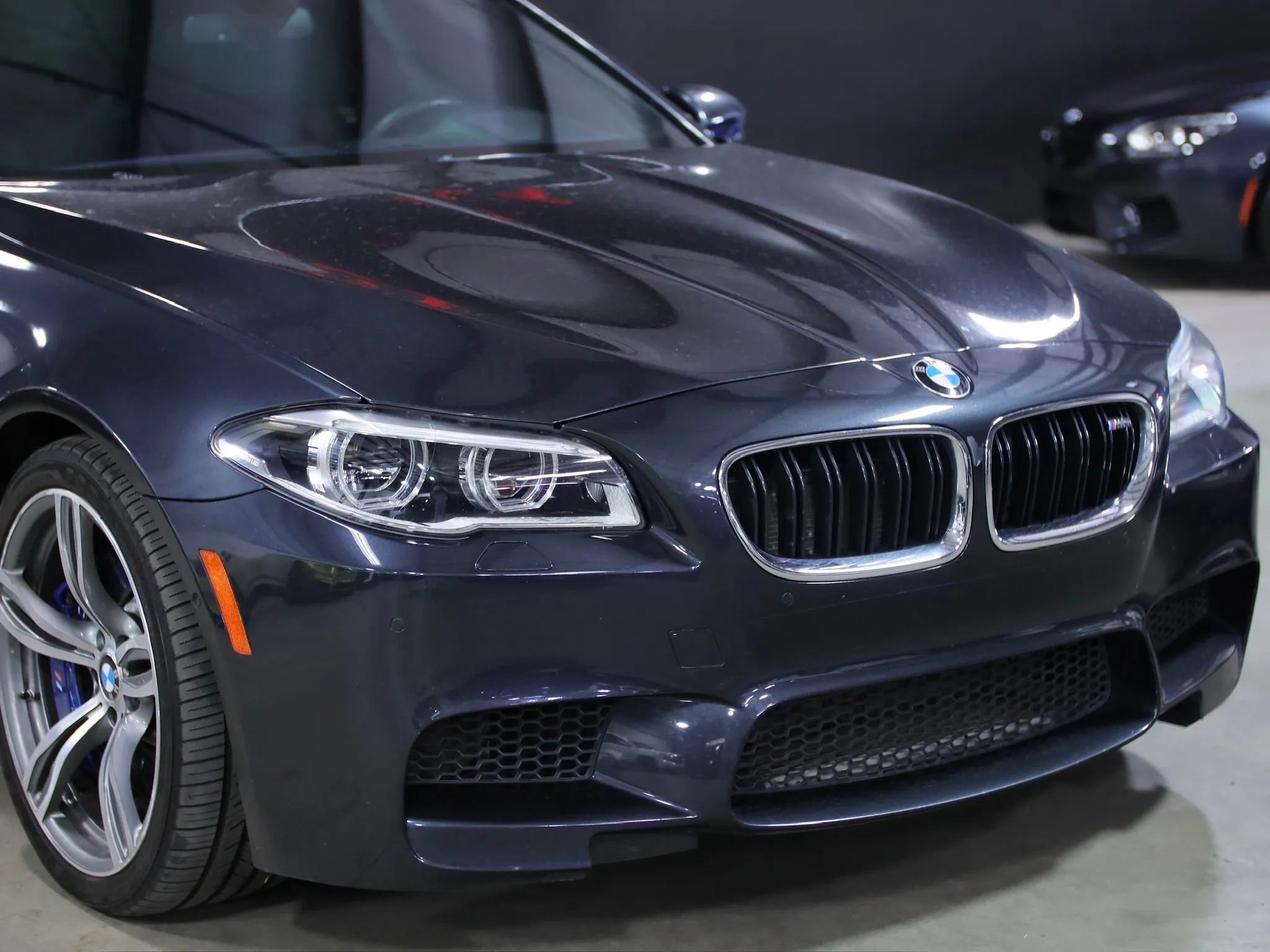 Used 2014 BMW M5 image 2