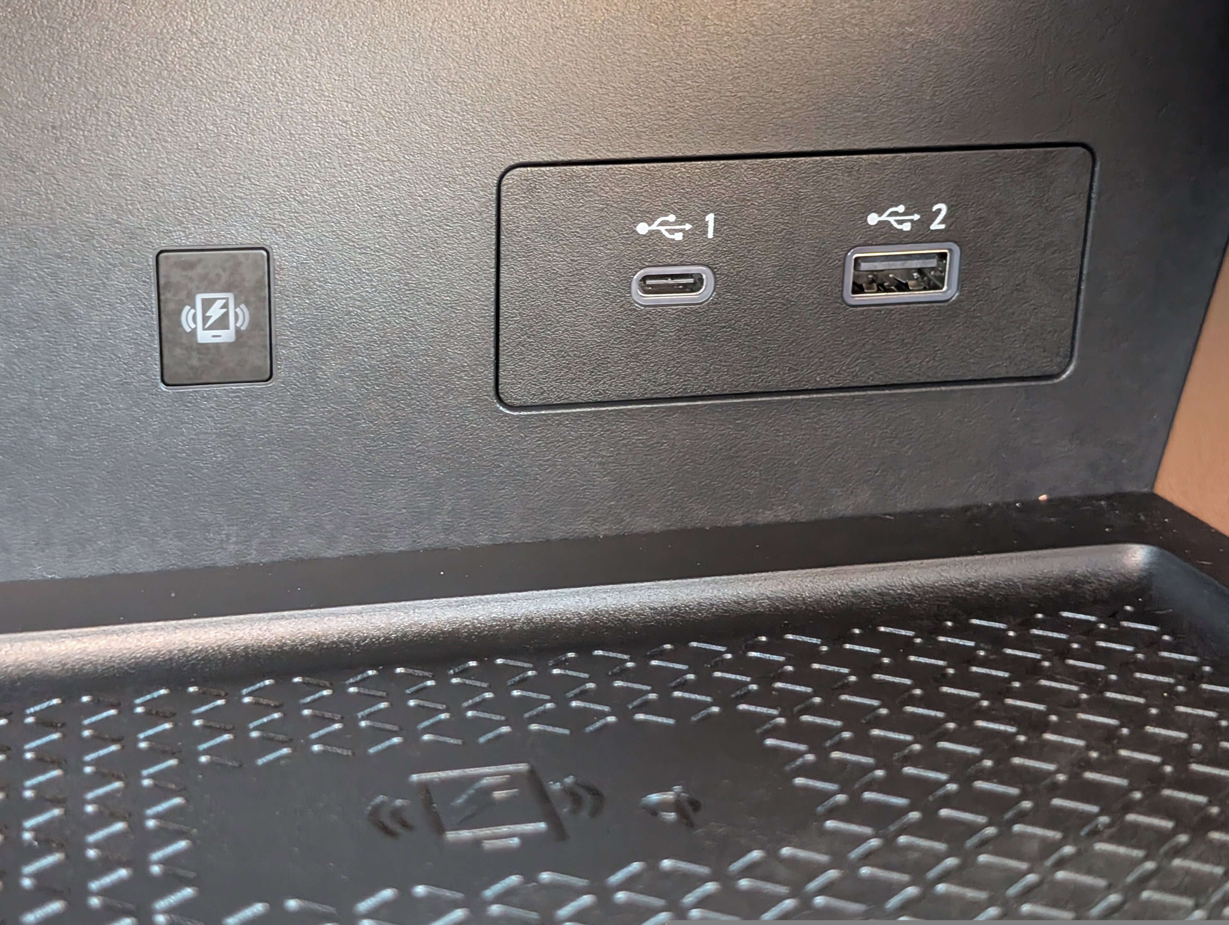 Used 2025 Nissan Pathfinder Platinum image 30