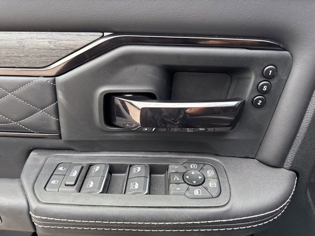 New 2025 RAM 2500 Limited image 9