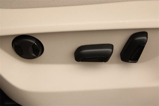 New 2025 Volkswagen Atlas SE image 49