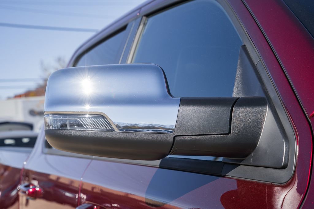 Used 2025 RAM 1500 Laramie image 16