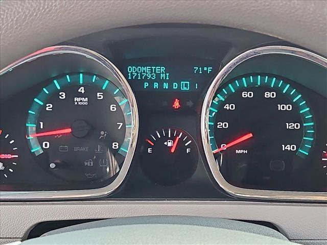 Used 2011 Chevrolet Traverse LS FWD image 15