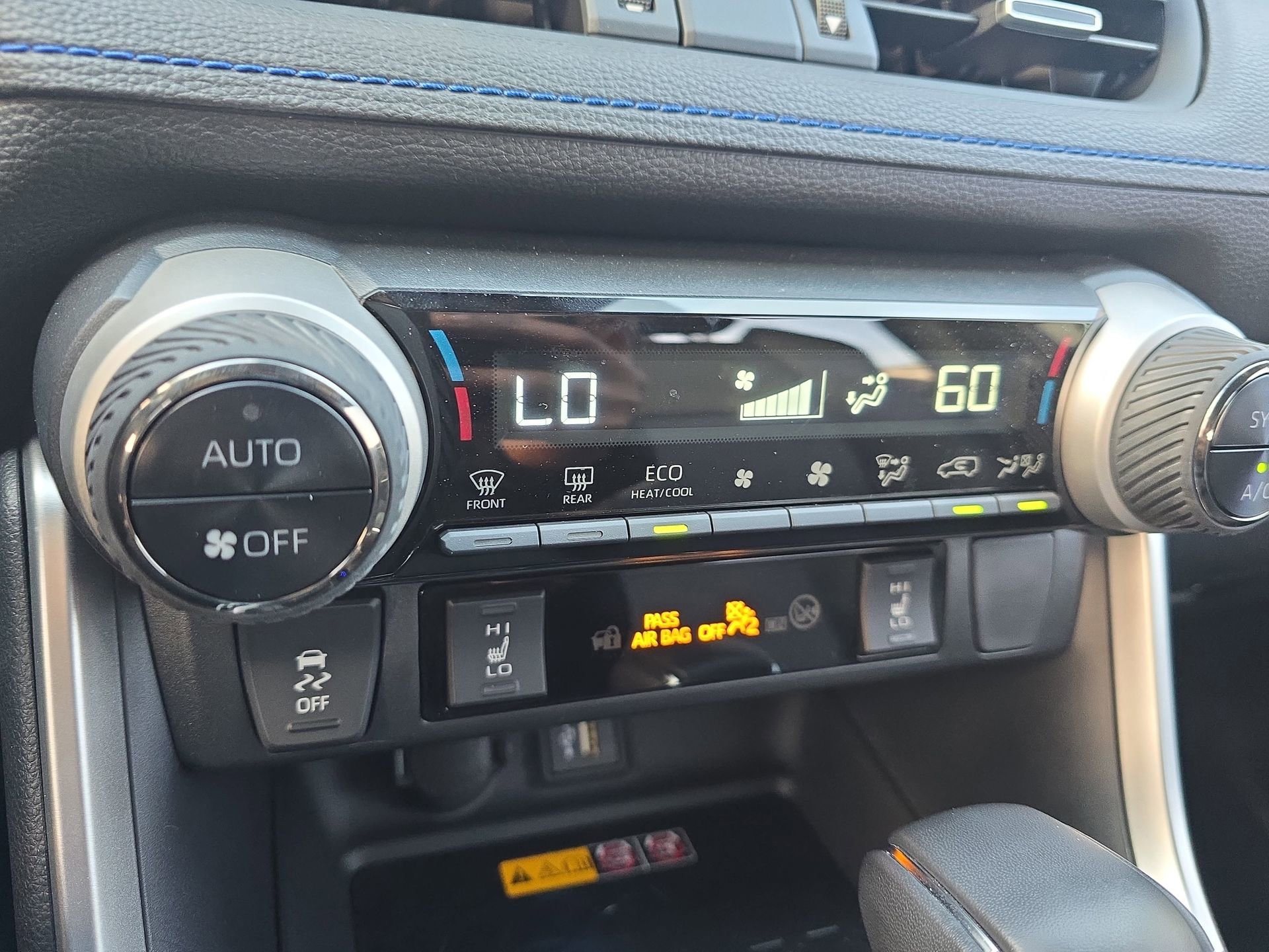 Used 2024 Toyota RAV4 XSE w/ Advanced Technology Package image 24