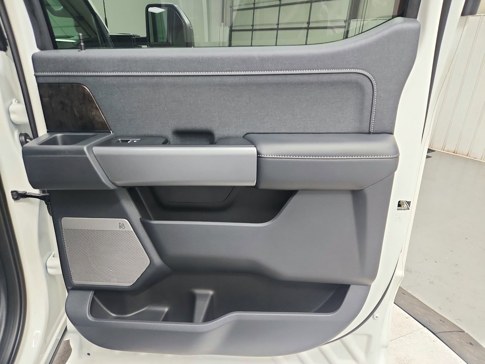 New 2026 Ford F250 Lariat w/ Lariat Premium Package image 43