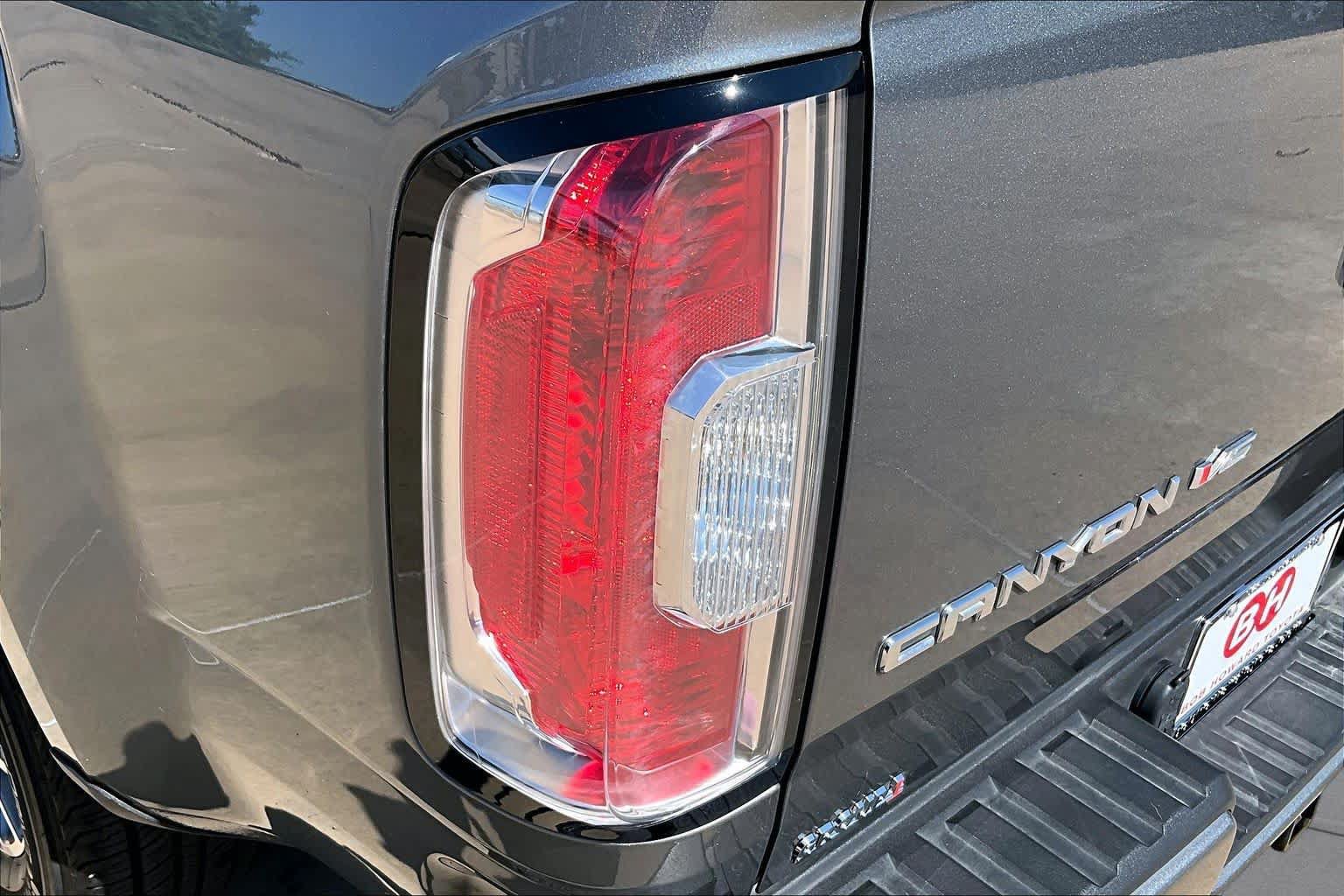 Used 2019 GMC Canyon All Terrain w/ Trailering Package AWD/4WD image 27