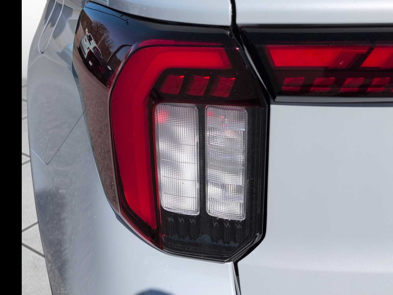 New 2026 Ford Explorer ST-Line w/ ST-Line Street Pack RWD image 16