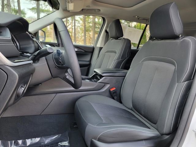 Certified 2023 Jeep Grand Cherokee Laredo w/ Luxury Tech Group I image 20