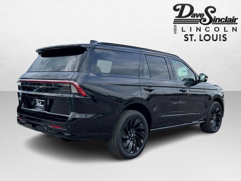 New 2025 Lincoln Navigator Reserve w/ Jet Appearance Package image 5