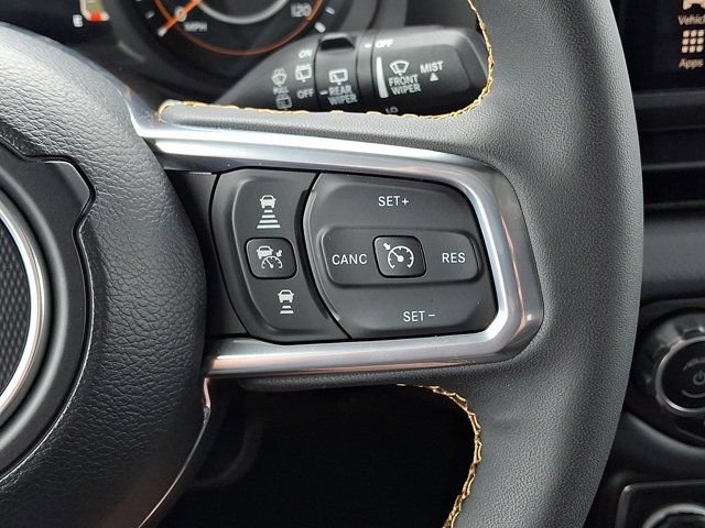 Certified 2024 Jeep Wrangler Unlimited Sahara w/ Technology Group AWD/4WD image 26