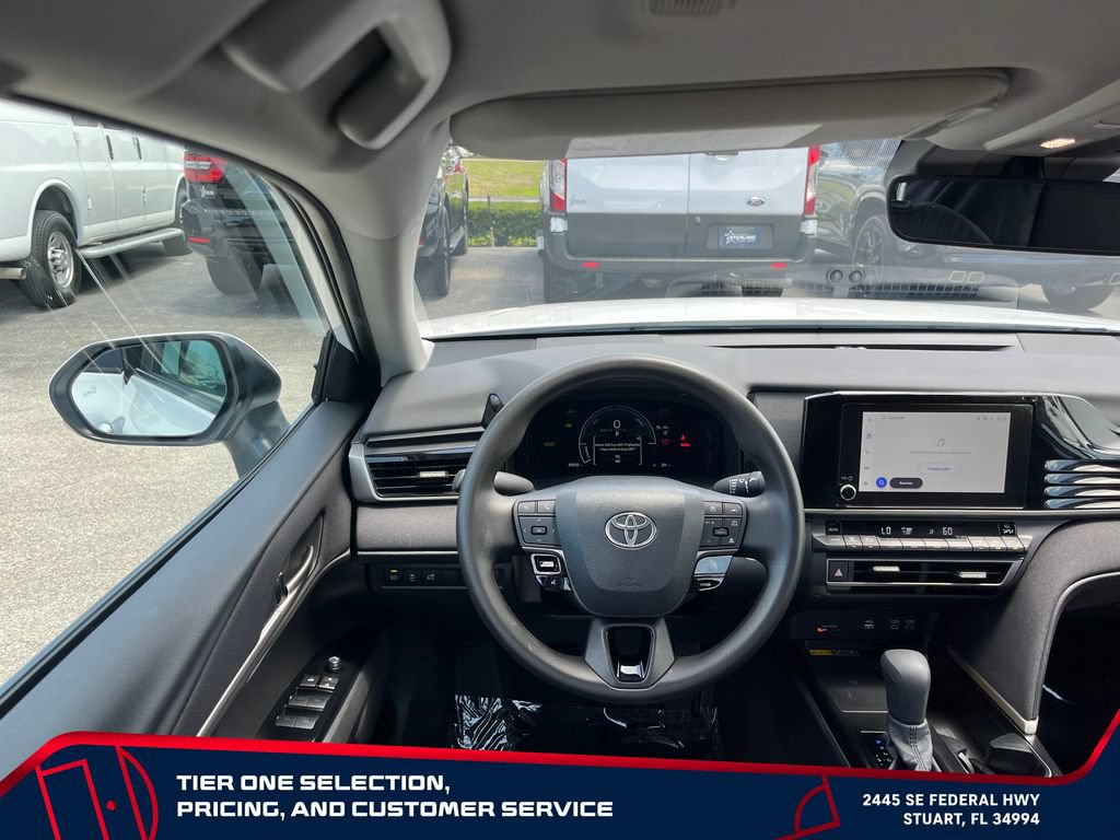 Used 2025 Toyota Camry LE FWD image 13