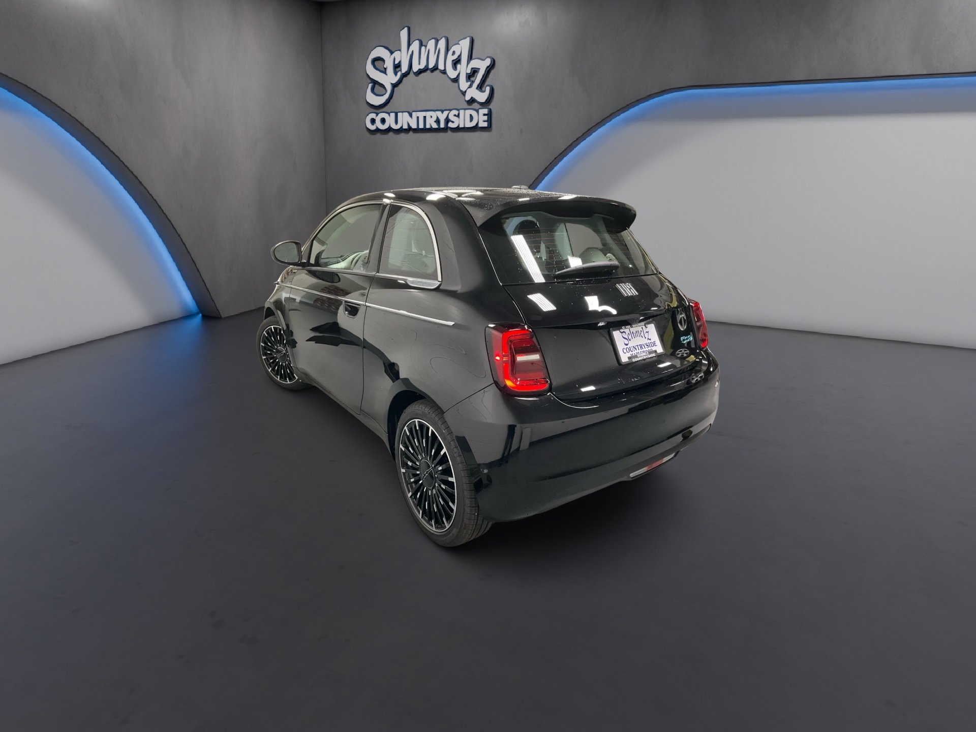 New 2026 FIAT 500 e Icona w/ Quick Order Package 21R FWD image 8