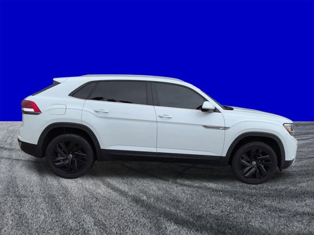 Used 2022 Volkswagen Atlas Cross Sport SE w/ Black Wheel Package FWD image 3