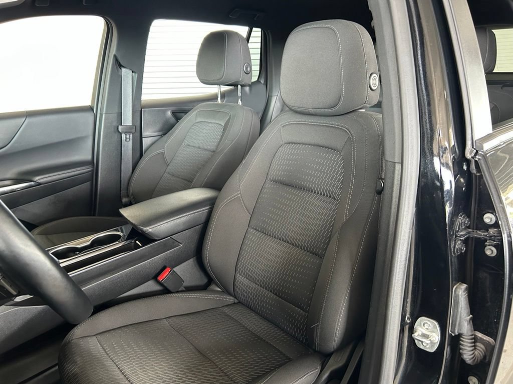 Used 2025 Chevrolet Equinox LT FWD image 16