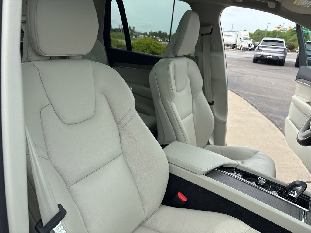 Used 2023 Volvo XC90 B6 Plus w/ Protection Package Premier AWD/4WD image 30