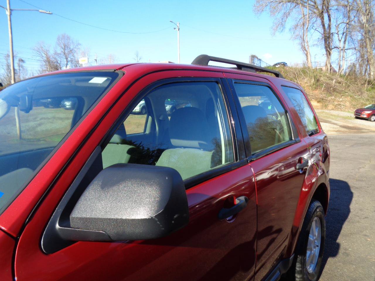 Used 2010 Ford Escape XLS FWD image 10
