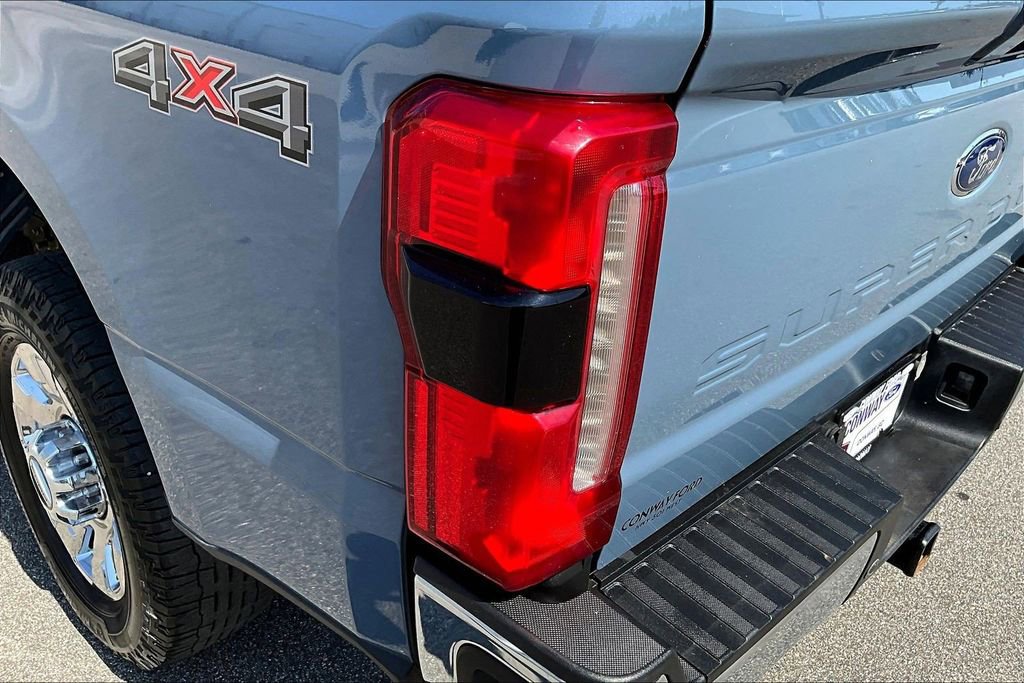 Used 2023 Ford F250 Lariat w/ Chrome Package image 26
