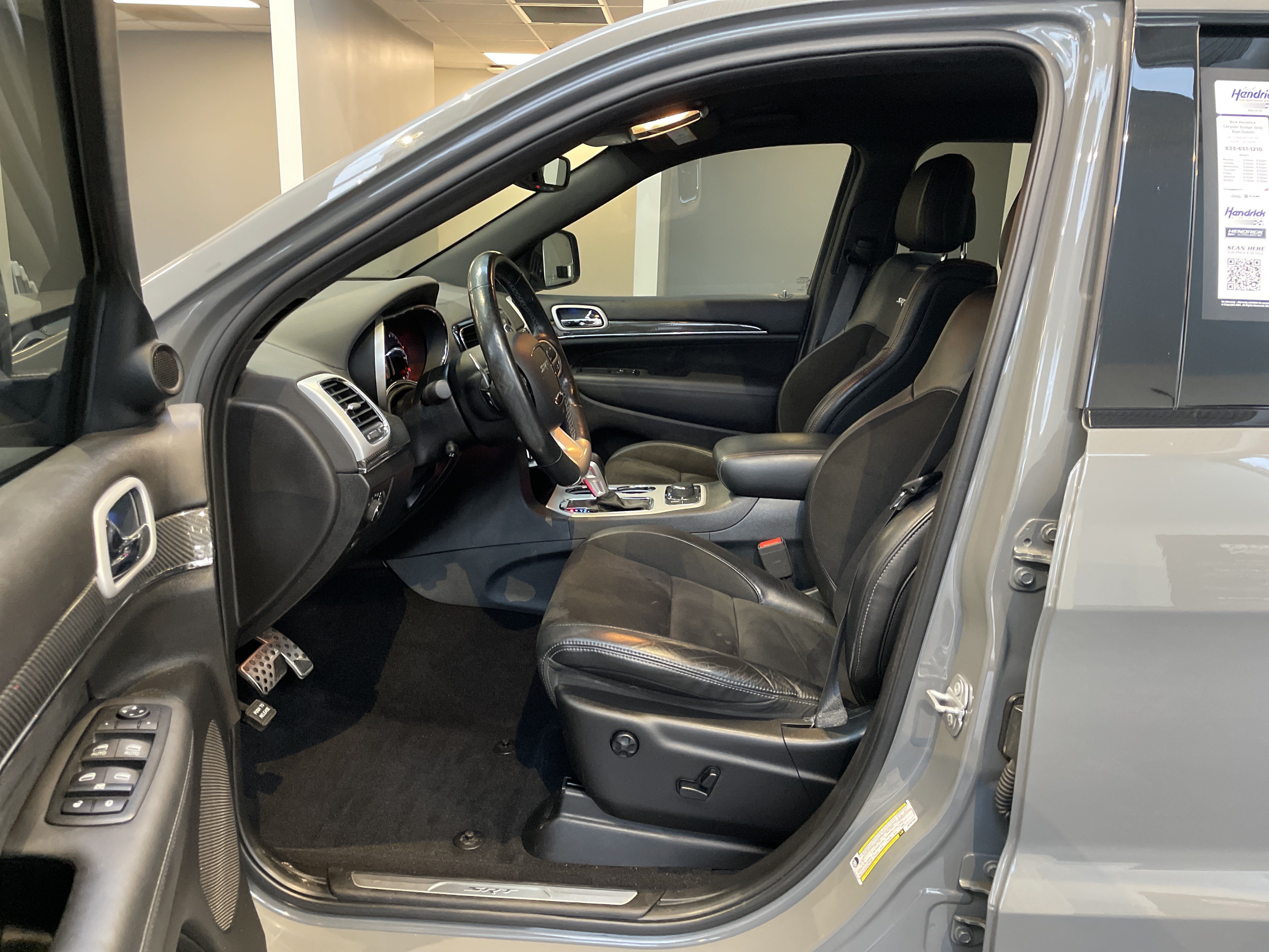 Used 2019 Jeep Grand Cherokee SRT AWD/4WD image 17