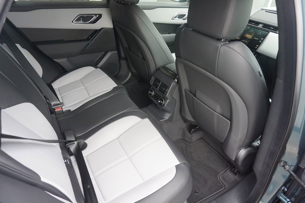New 2026 Land Rover Range Rover Velar Dynamic SE image 26