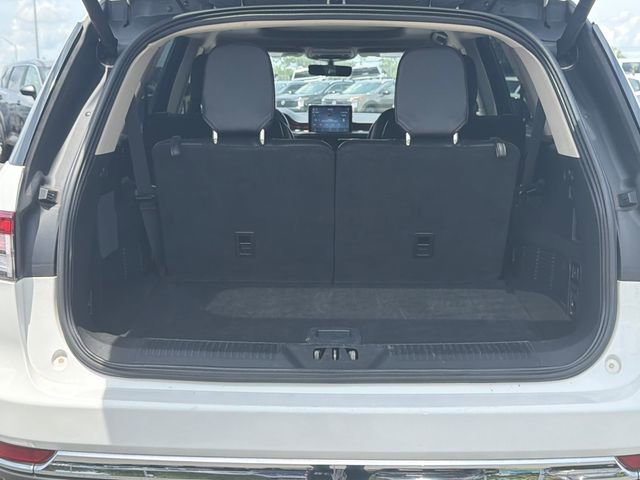 Used 2023 Lincoln Aviator Reserve AWD/4WD image 18