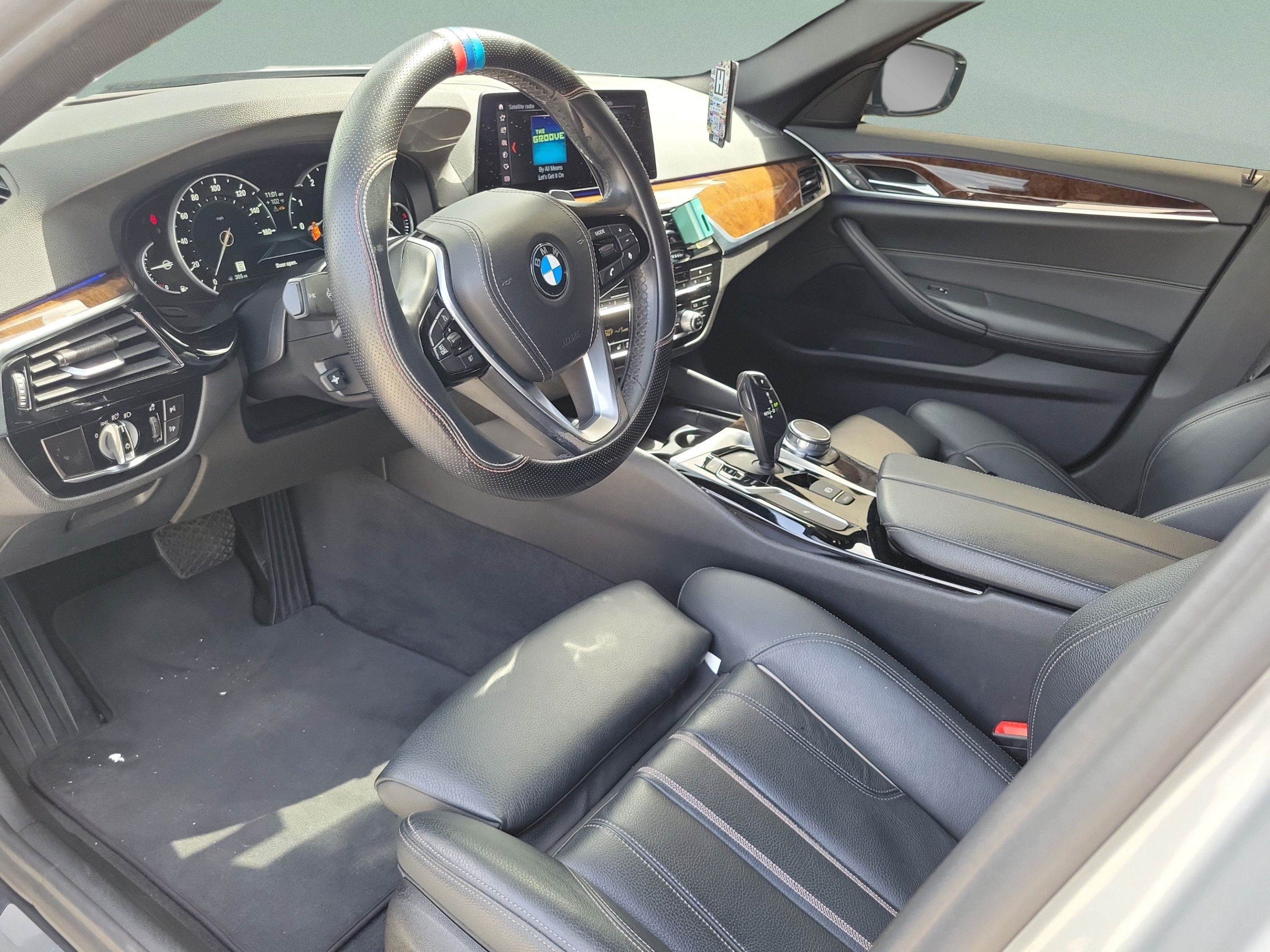 Used 2019 BMW 540i w/ Convenience Package RWD image 14