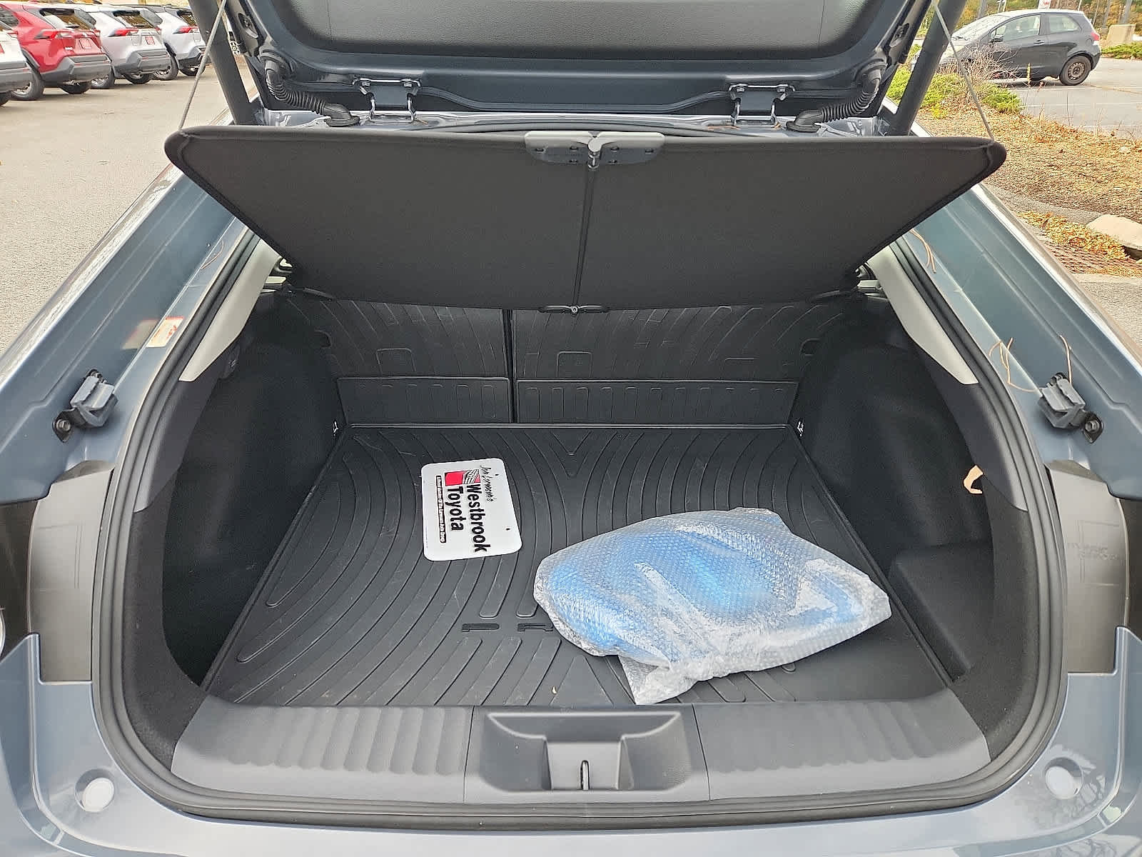 Used 2025 Toyota Prius Plug-In Hybrid image 29