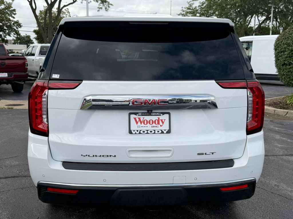 Certified 2024 GMC Yukon XL SLT w/ SLT Luxury Package AWD/4WD image 8