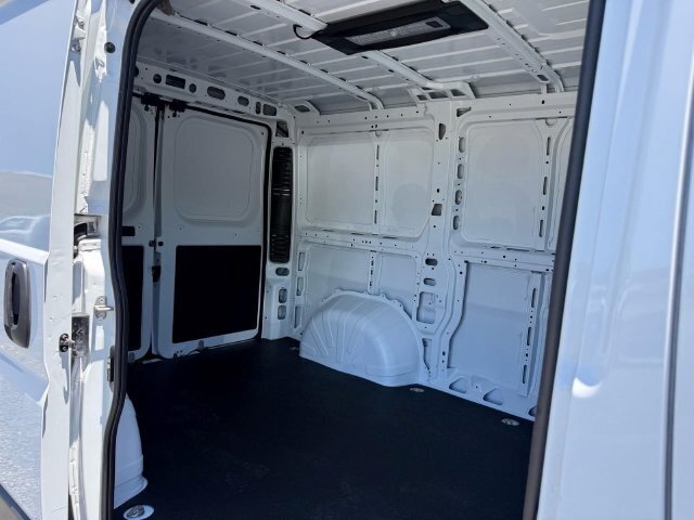 New 2027 RAM ProMaster 1500 w/ Convenience Group FWD image 13