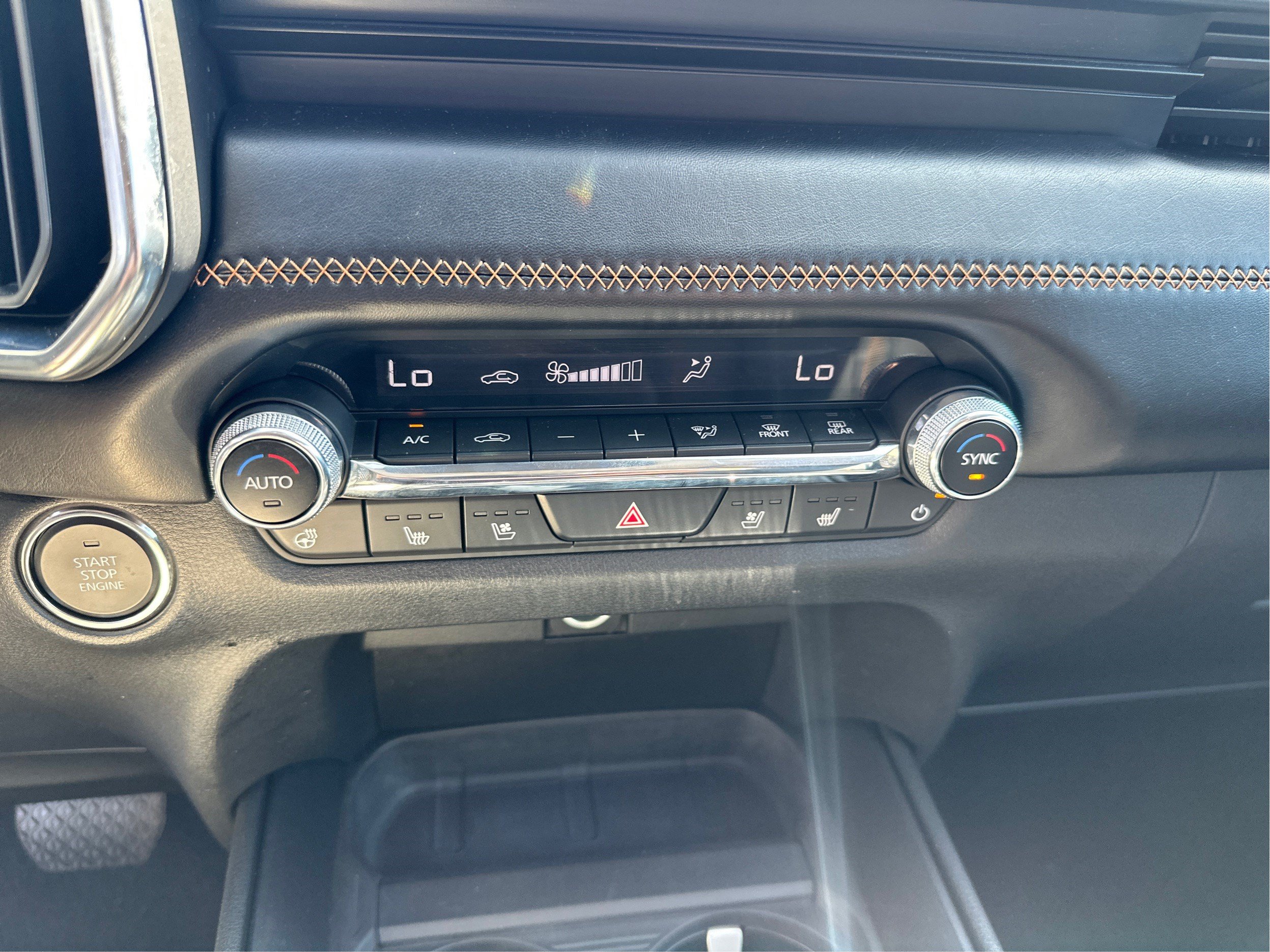 Certified 2024 MAZDA CX-50 2.5 Turbo w/ Weather Package AWD/4WD image 32