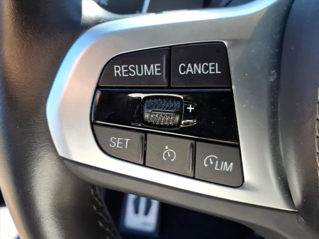 Used 2023 BMW X6 xDrive40i w/ M Sport Package image 18